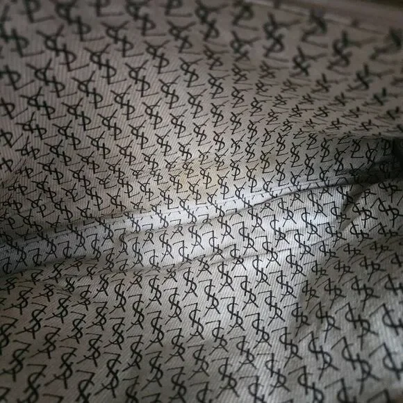 Yves Saint Laurent pouch - Picture 6 of 12
